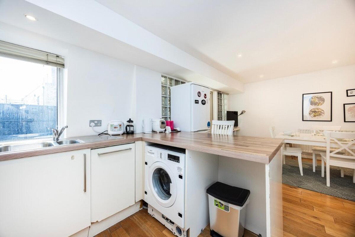 Near Kings Cross,2bd Private Balcony, Easy Grocery Apartamento Londres
