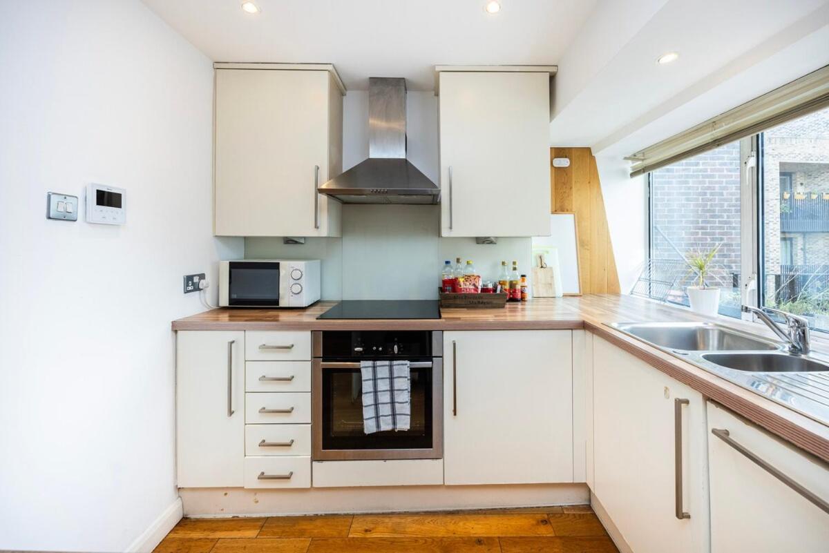 Near Kings Cross,2bd Private Balcony, Easy Grocery Apartamento *