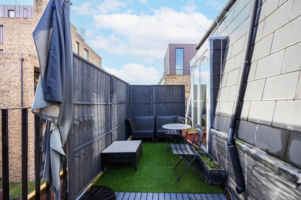 Apartamento Near Kings Cross,2bd Private Balcony, Easy Grocery Londres
